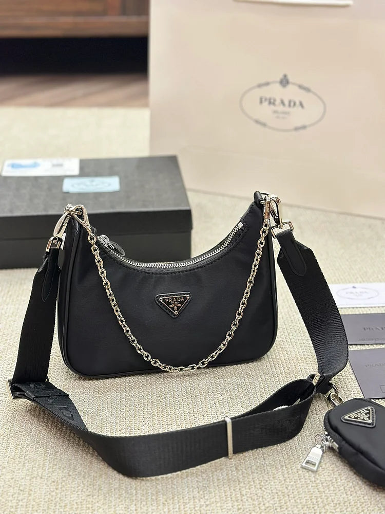 Pra hobo new arrival bag size : 22 * 16cm