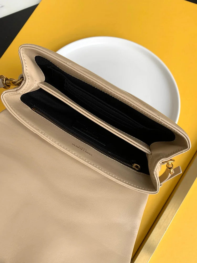 Y Loulou Toy Bag In Matelasse Y Leather