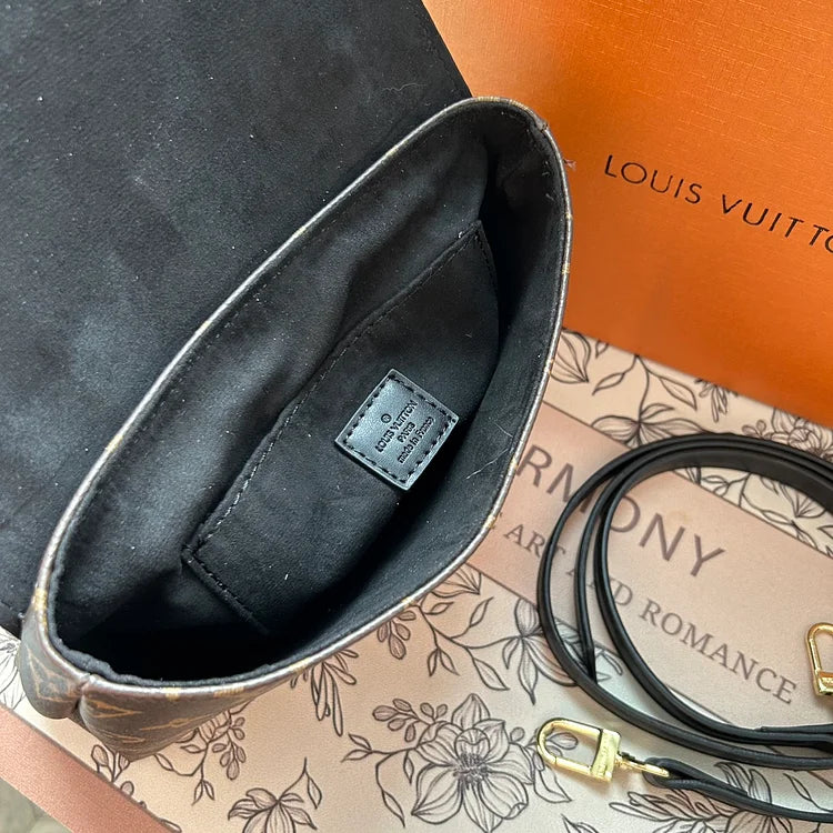 Louis LOCKY BB size: 23 cm