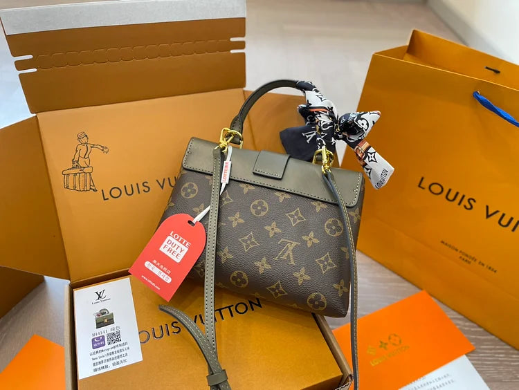 Louis LOCKY BB size: 23 cm