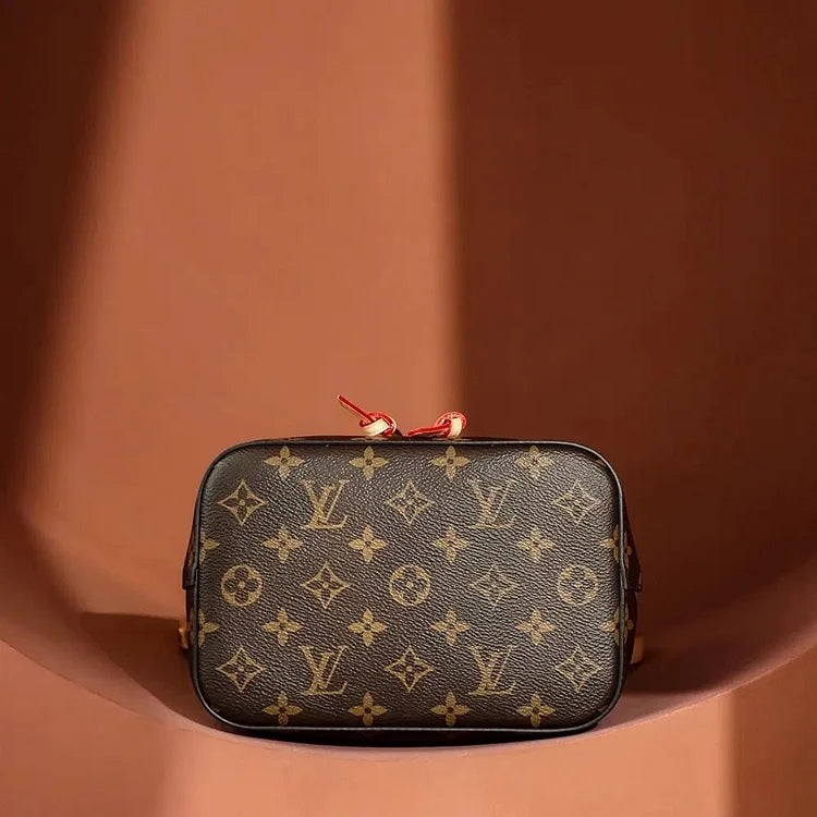 Louis neonoe bb mini bag size : 20×20×13 cm
