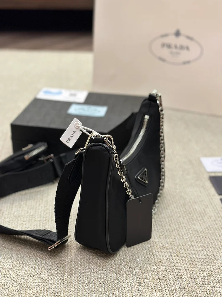 Pra hobo new arrival bag size : 22 * 16cm