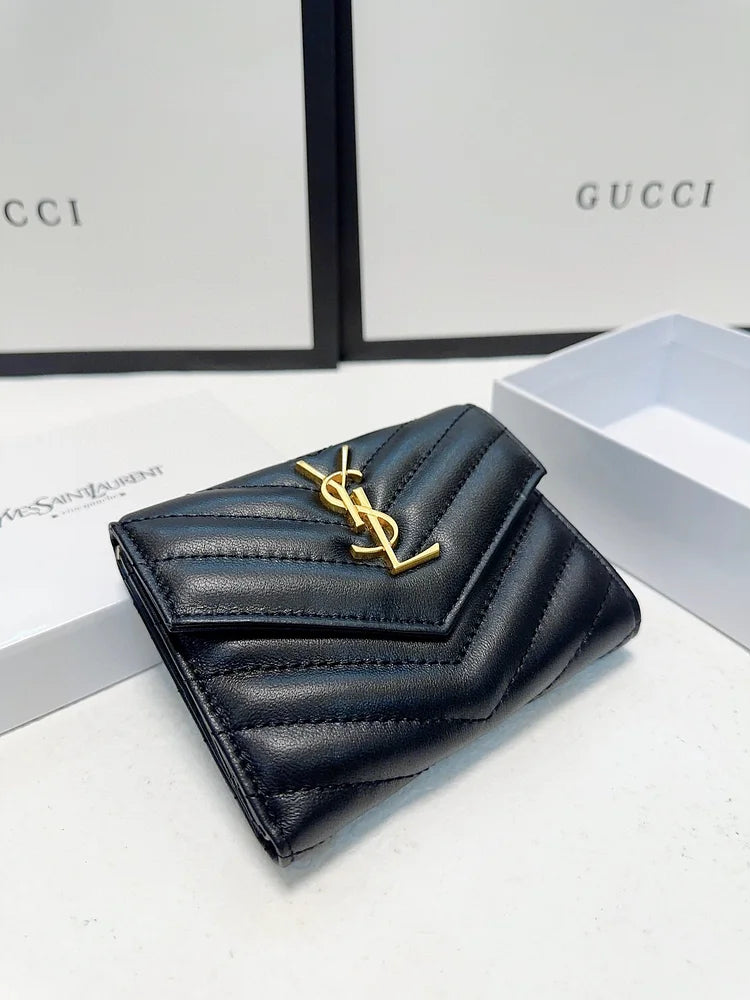 Y new arrival women wallet size: 10×9 cm