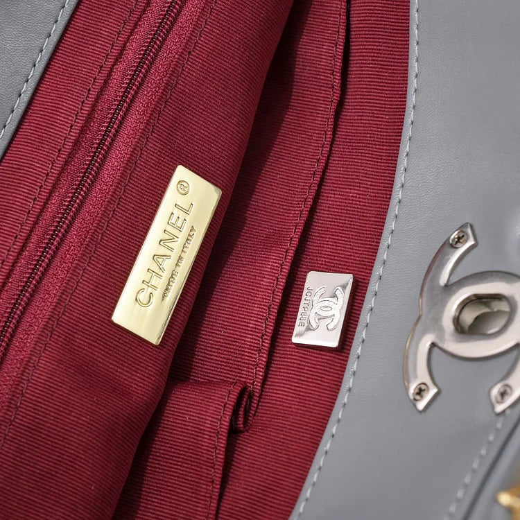 CC 22B 19BAG Tote