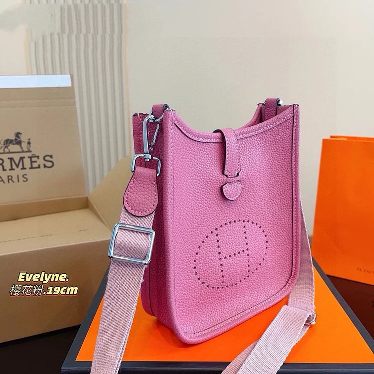 H Evelyne new arrival size : 19*6*21cm