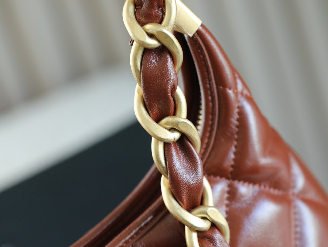 CC 24A new arrival L π‘πππΊππ½π Hobo bag in 4 colours