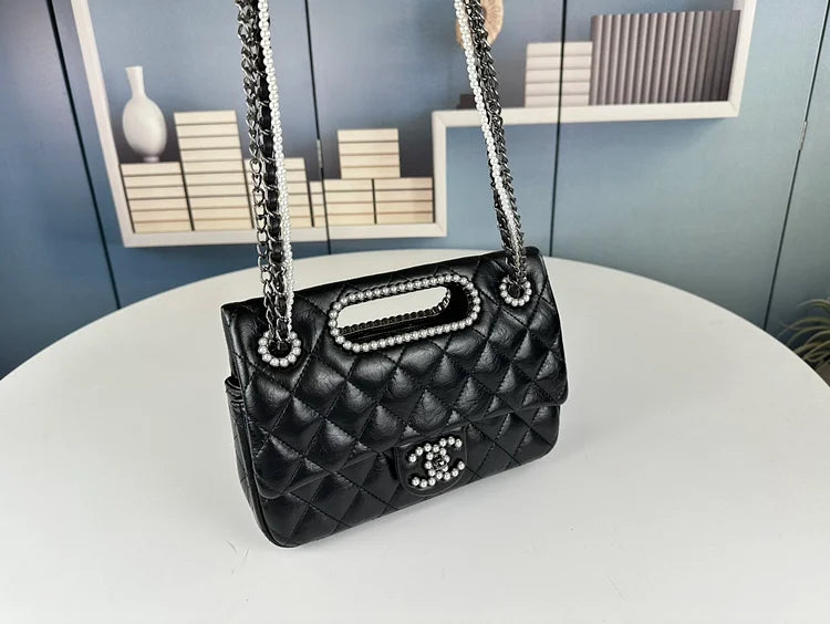 cc 23A new arrival Pearl bag size: 25x17x7 cm