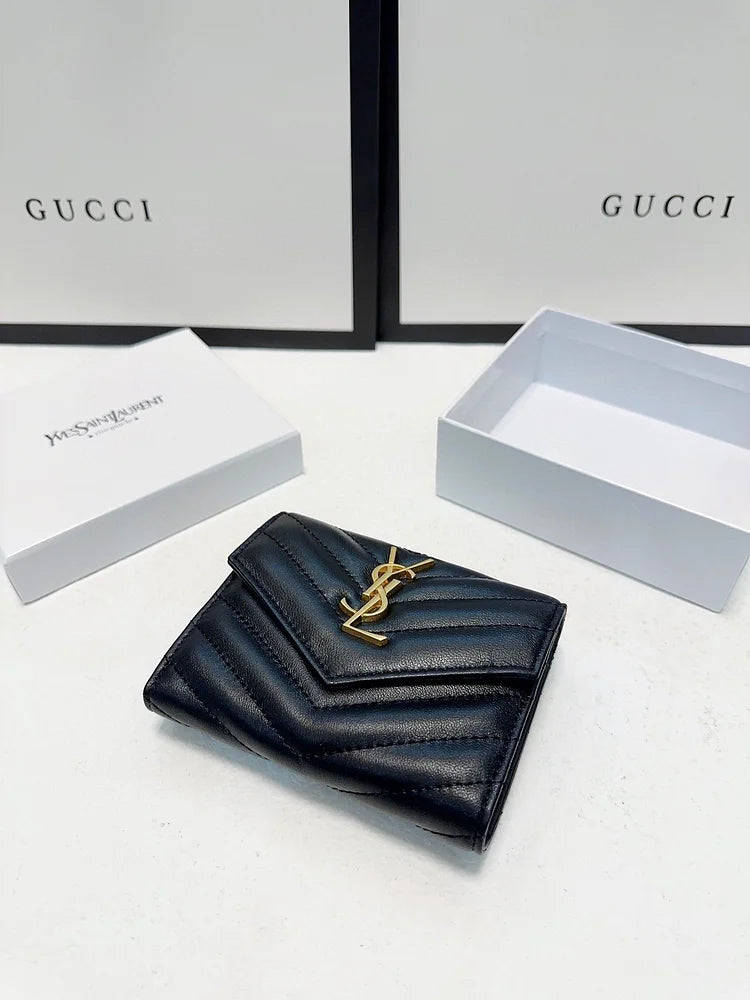 Y new arrival women wallet size: 10×9 cm