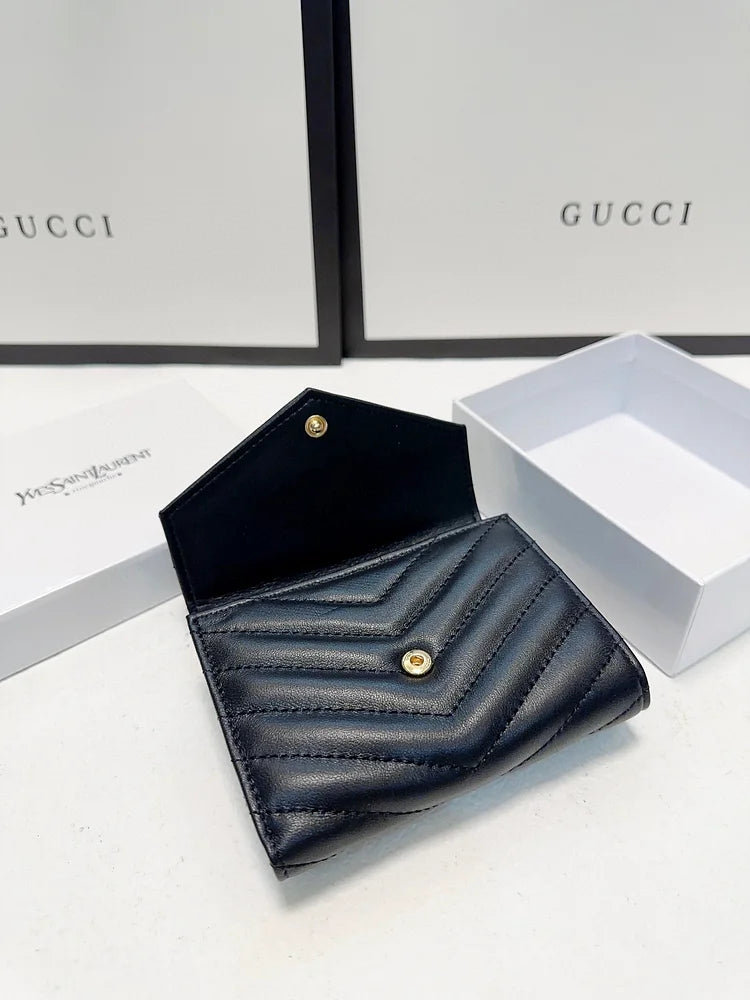 Y new arrival women wallet size: 10×9 cm