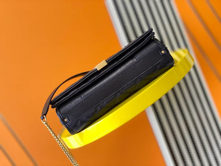 Y Mini Becky Chain Bag