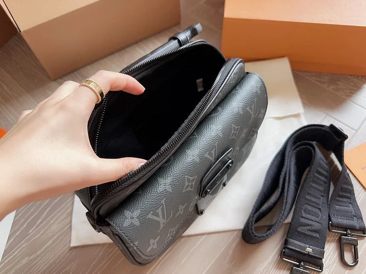 L slocksling men bag size 25*17 cm