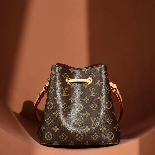 Louis neonoe bb mini bag size : 20×20×13 cm
