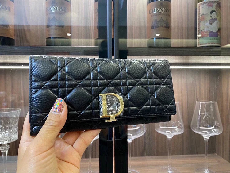D new arrival women wallet size : 19 *10 cm