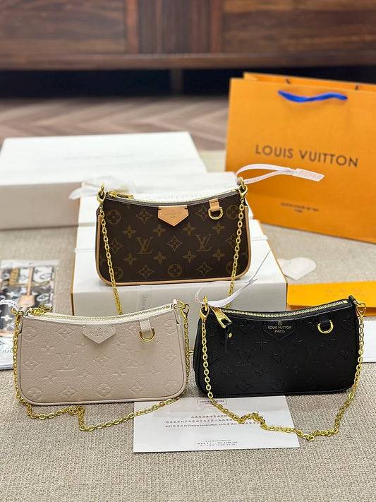 Louis Easy Pouch on Strap bag size : 22 * 13cm