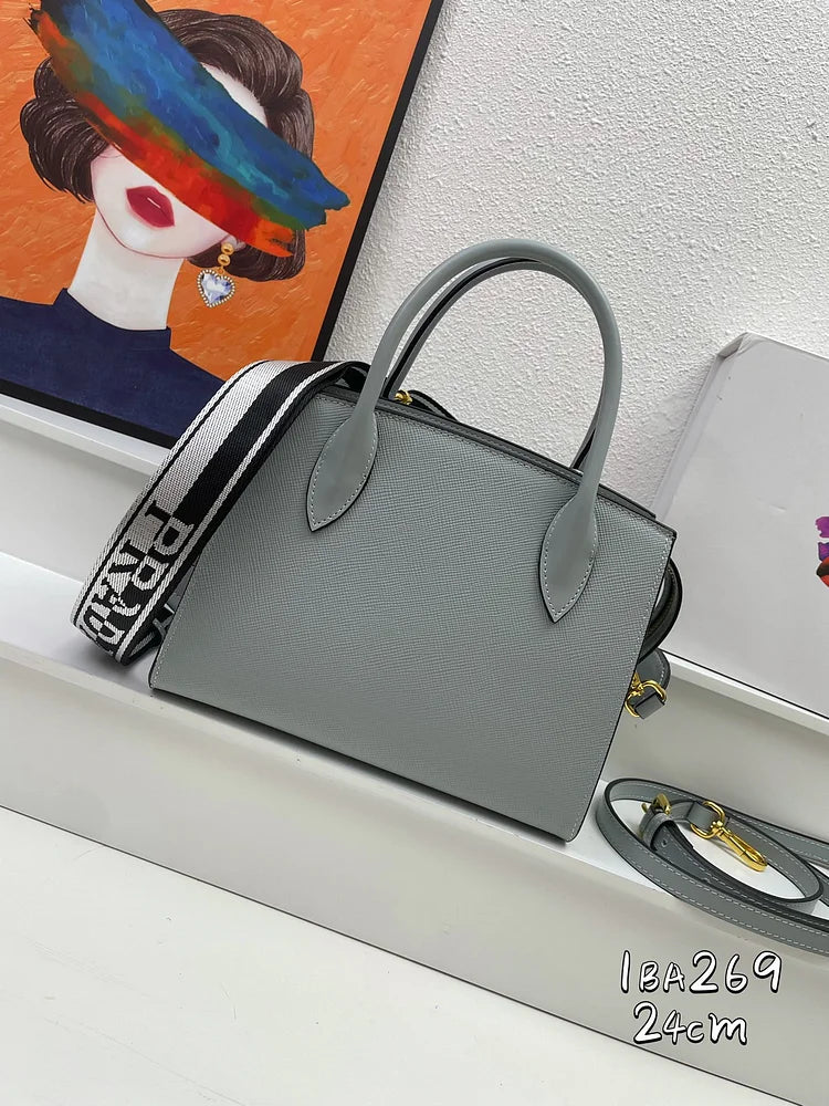 Pra Monochrome new arrival bag size : 24.18.12cm