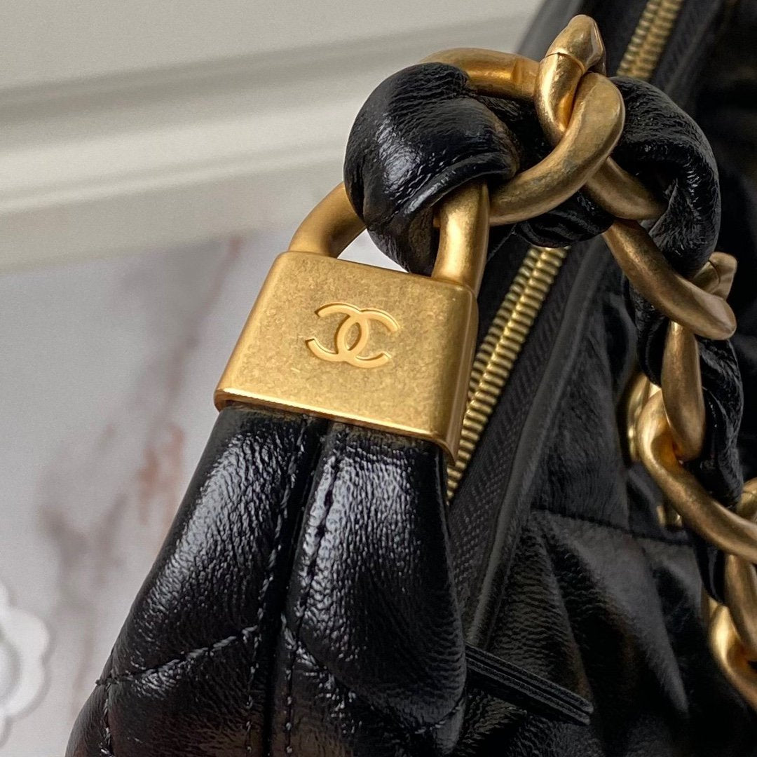 CC 24A new arrival L 𝖡𝗈𝗇𝖺𝗎𝖽𝗈 Hobo bag in 4 colours